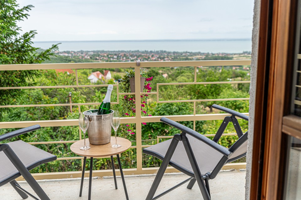 Lovas Öreghegyi út – 2K FHD – 076