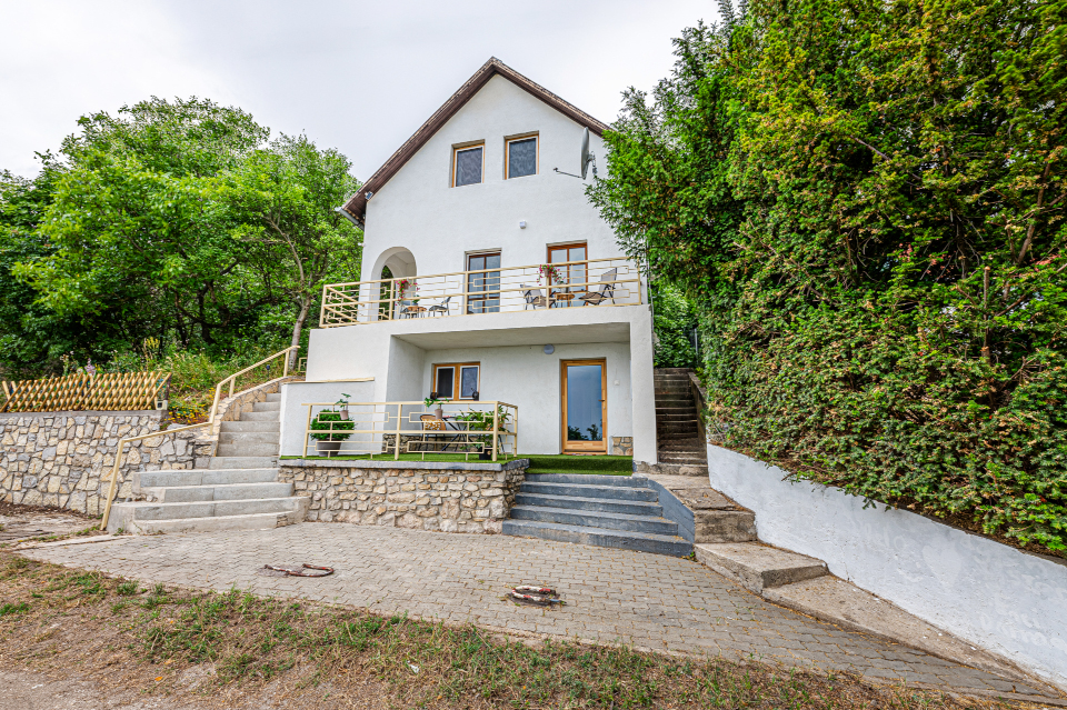 Lovas Öreghegyi út – 2K FHD – 153 – resized